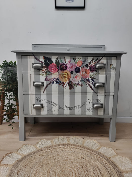 Floral shabby chic chest of Drawers