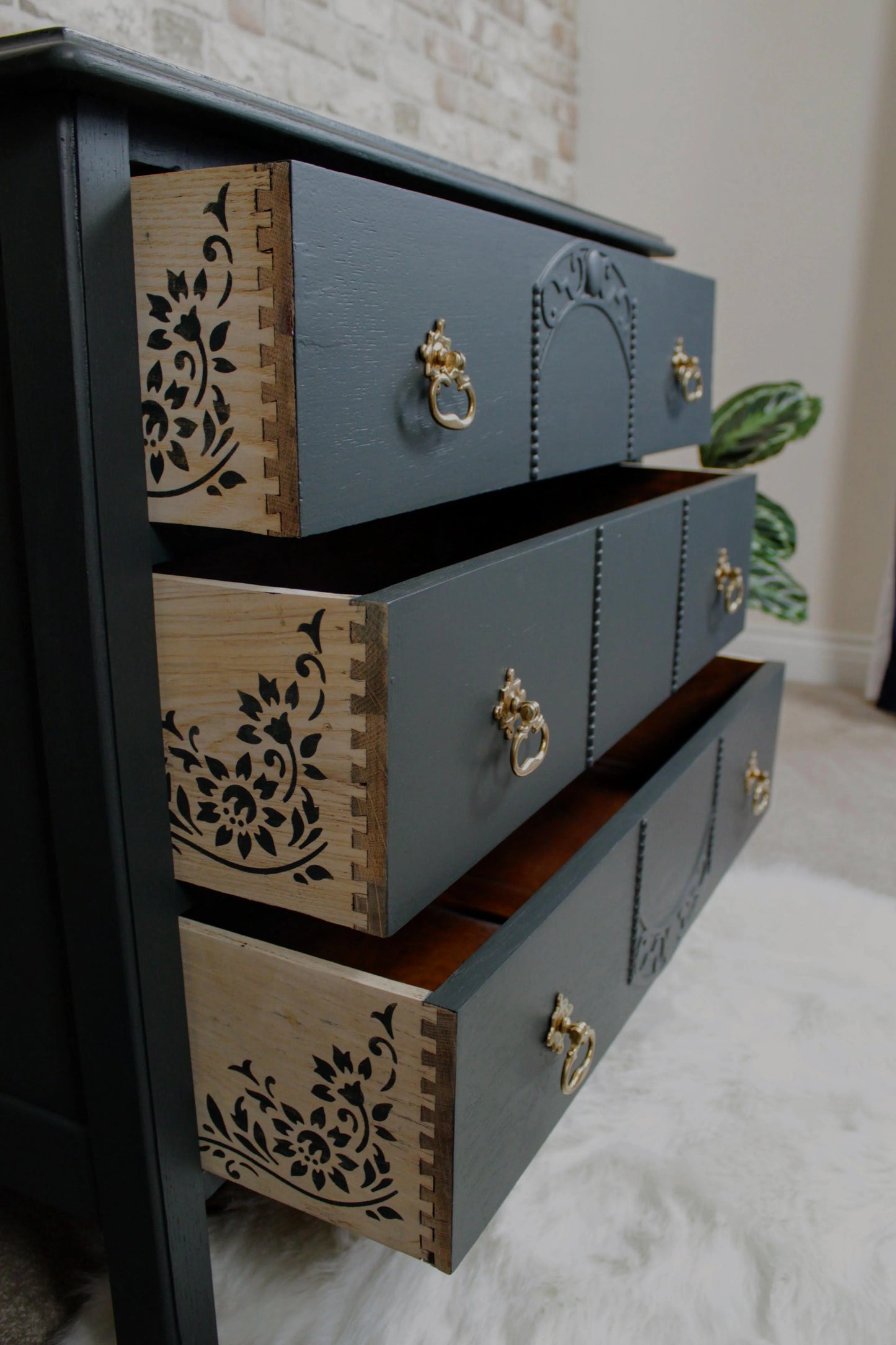 Victorian Green Drawers