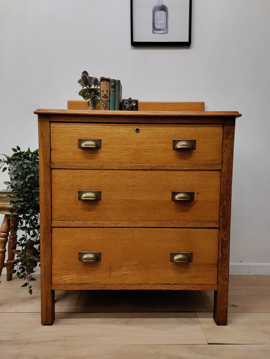 Vintage solid chest of Drawers