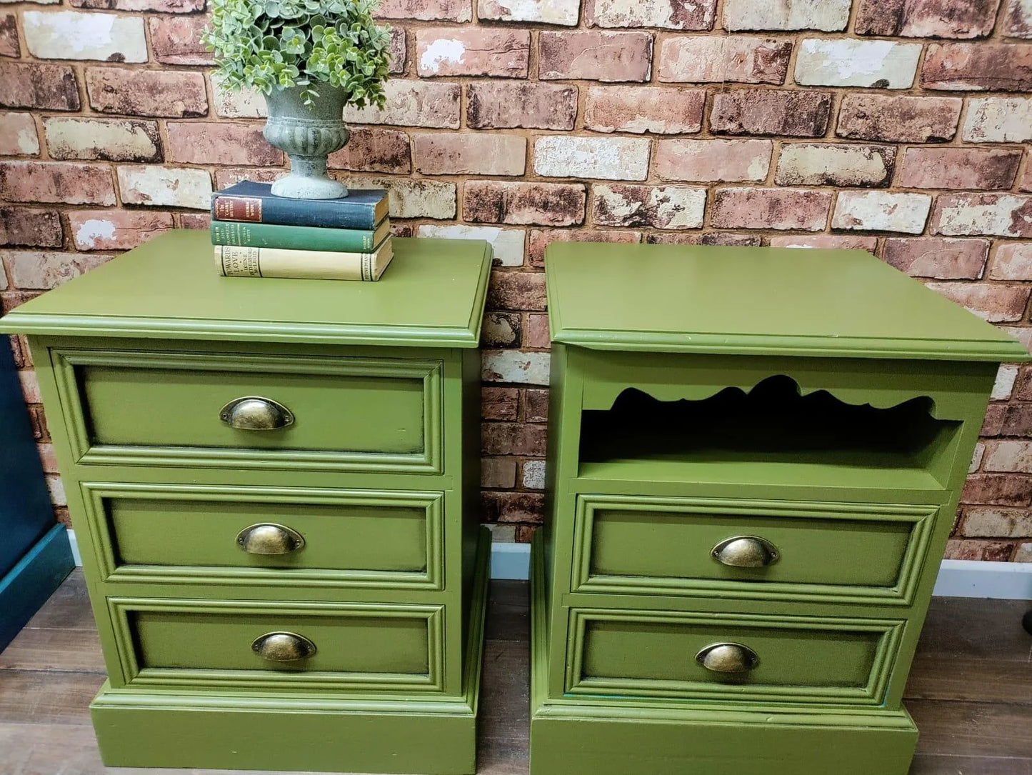 Classic Green Bedside Cabinet/Drawer Set